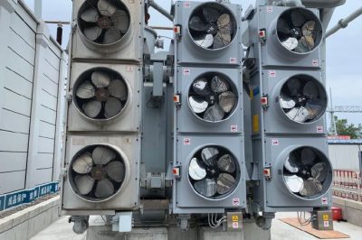 主變?cè)O(shè)備更換主變冷卻器風(fēng)扇，確保變電站投產(chǎn)運(yùn)行