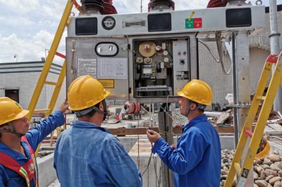 太陽(yáng)當(dāng)空照，國(guó)網(wǎng)南充電力蜀黍忙改造