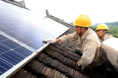 檢查客戶光伏發(fā)電裝置，積極推動(dòng)分布式電源安全健康發(fā)展