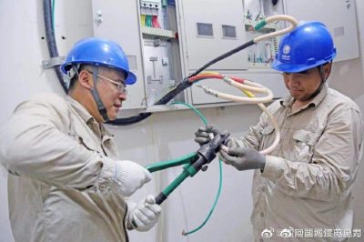 海陵首府小區(qū)地下配電房安裝電動(dòng)車充電樁供電線路