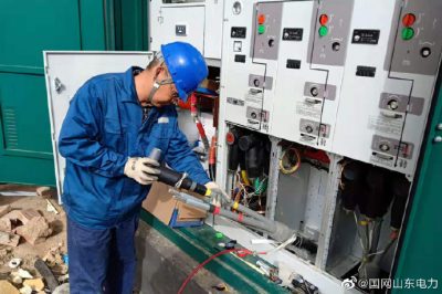 王鳳樓鎮(zhèn)新建養(yǎng)殖基地安裝低壓環(huán)網(wǎng)柜