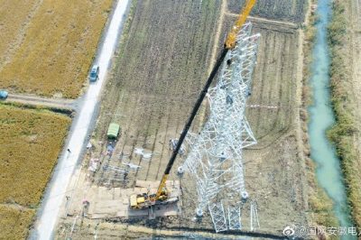 220千伏昭關(guān)至巢湖線路進行改造施工
