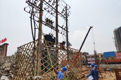 惠陽區(qū)淡水街道白云路正進行城市道路改擴建作業(yè)