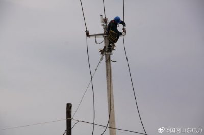 澤庫鎮(zhèn)西泊村的低壓線路進(jìn)行升級(jí)改造