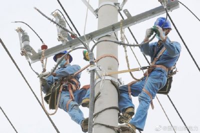 薛城常莊經(jīng)濟(jì)園區(qū)10千伏常莊Ⅰ線進(jìn)行升級(jí)改造