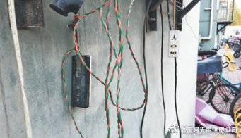 電插板從客廳延伸到樓宇首層？