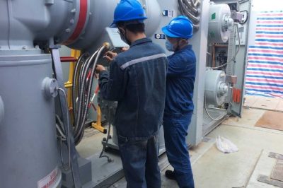 不畏高溫，進行二次保護驗收、消缺