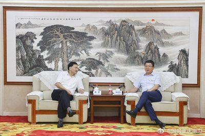 陳連凱會(huì)見(jiàn)大唐重慶分公司負(fù)責(zé)人