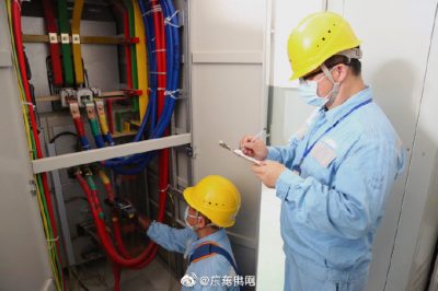 聯(lián)合東莞市應(yīng)急管理部門(mén)前往清溪鎮(zhèn)各大企業(yè)進(jìn)行聯(lián)合專(zhuān)項(xiàng)用電檢查