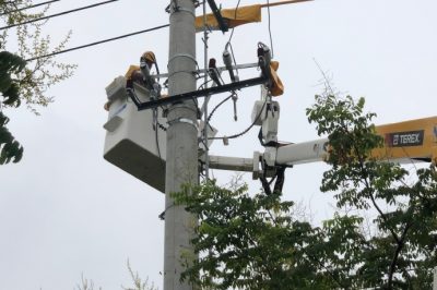 無懼高溫“烤”驗(yàn)的帶電作業(yè)