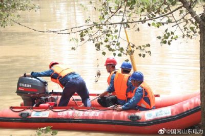 國(guó)網(wǎng)臨沭縣供電公司對(duì)故障線路進(jìn)行搶修，及時(shí)消除線路故障