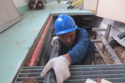 對10千伏開關(guān)柜的一次設(shè)備、二次設(shè)備敷設(shè)電纜