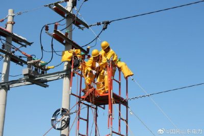 對10千伏南弘線進(jìn)行帶電更換電壓互感器作業(yè)