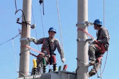 在10千伏五女店514線路更換導(dǎo)線、架設(shè)新桿
