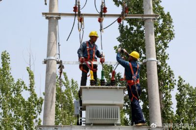 對轄區(qū)10千伏線路、配電臺區(qū)設備進行巡視消缺