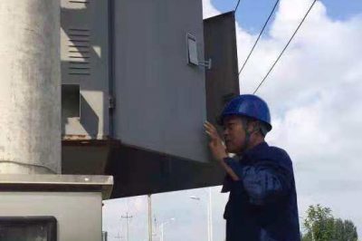 對10千伏595段莊線全線進行“拉網式”隱患排查