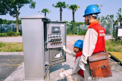 對保鮮倉庫、采摘園等進行安全用電檢查