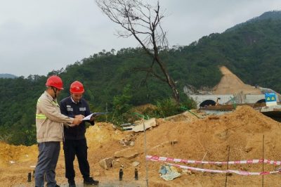 為開春高速的隧道、高速出入口永久用電做勘查工作和設計供電方案