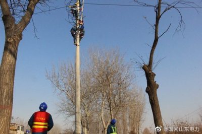 更換老舊導(dǎo)線700余米，安裝跌落式熔斷器一處