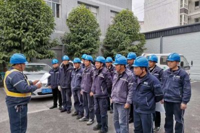 對轄區(qū)年終節(jié)氣用電負(fù)荷增多的情況開展特殊巡視