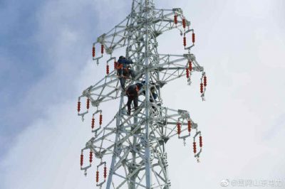 在35千伏馬連莊線開展鐵塔綜合改造任務