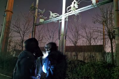 對轄區(qū)內(nèi)的線路、設備進行夜間高負荷時段紅外測溫工作