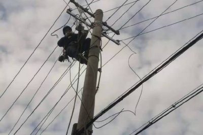 開展接戶線、銹蝕表箱改造，努力增荷供電可靠性
