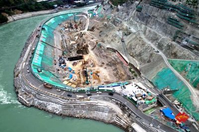 國(guó)內(nèi)首次運(yùn)用膠結(jié)砂礫石填筑大型水電主體